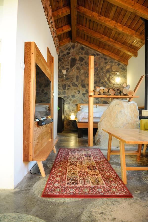 The Green And Red Cabins Ma'ale Gamla Exterior foto